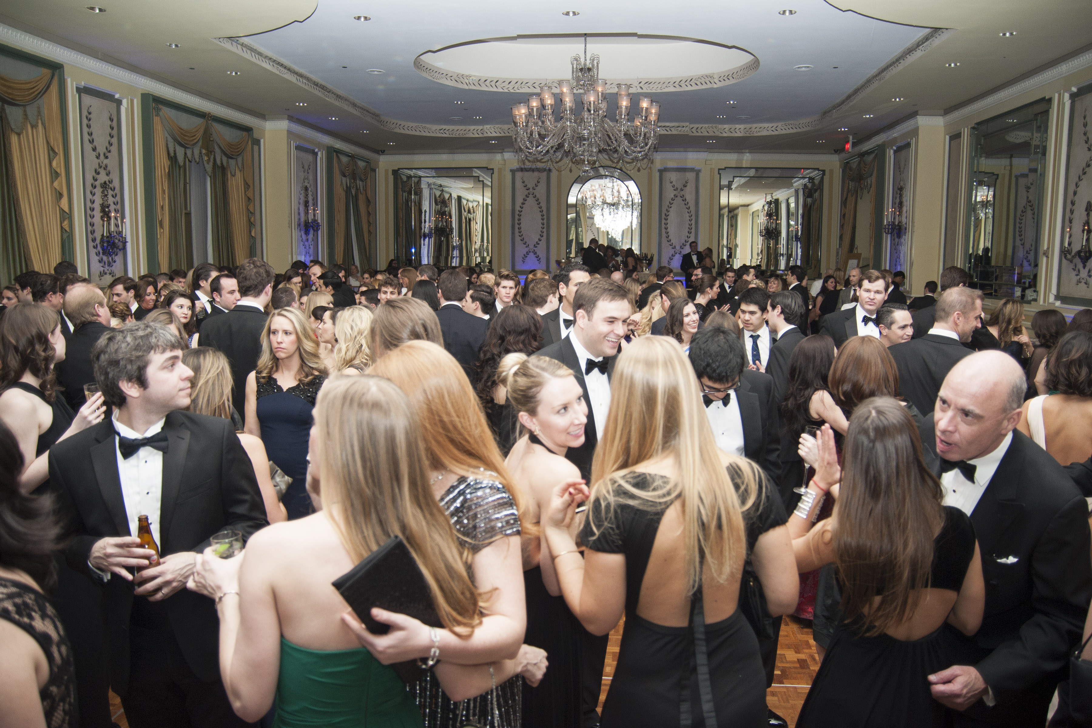 NEW YORK JUNIOR LEAGUE S 62ND ANNUAL WINTER BALL Jones Magazine